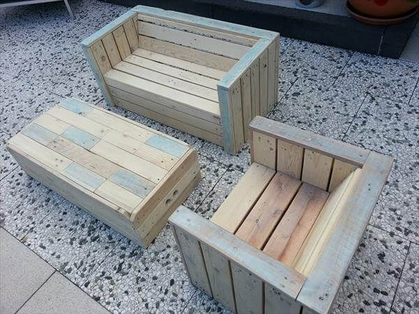 Build Outdoor Furniture Pallets