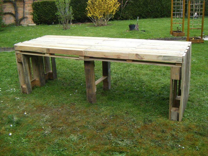 Pallet Garden Table | 99 Pallets