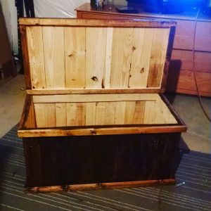 Trunk from Reclaimed Wood Pallets